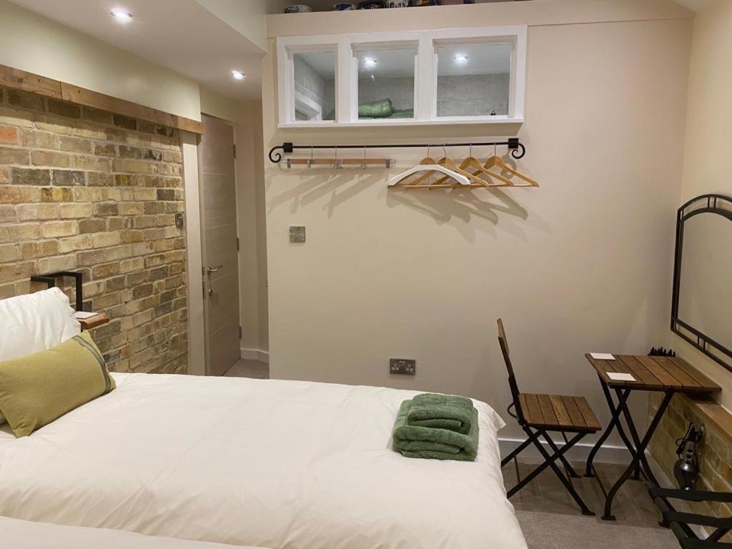 ניומרקט Top Tip Rooms Newmarket מראה חיצוני תמונה