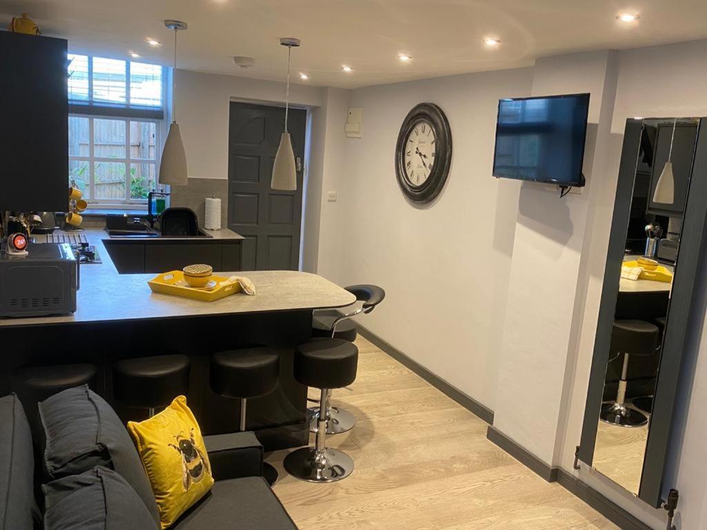 ניומרקט Top Tip Rooms Newmarket מראה חיצוני תמונה